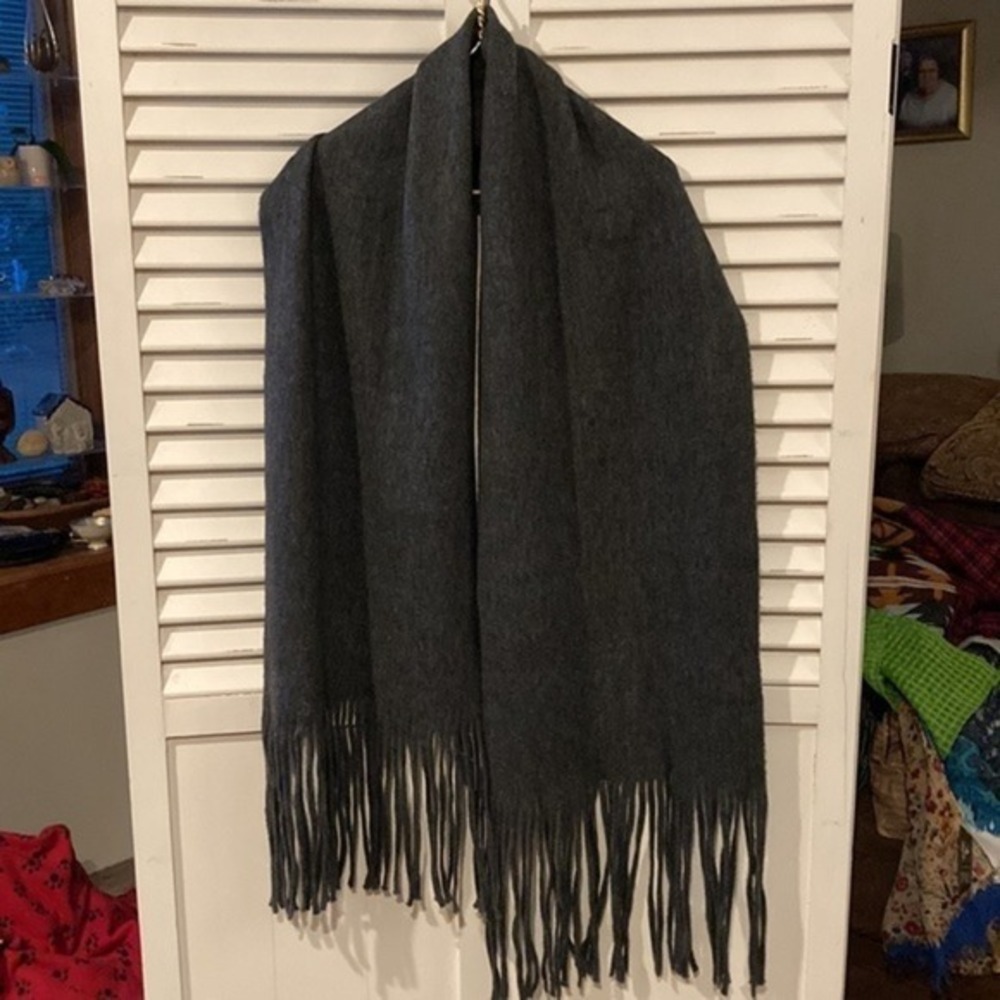 Lucky Brand Charcoal Gray Fringed Scarf Wrap Cozy Soft